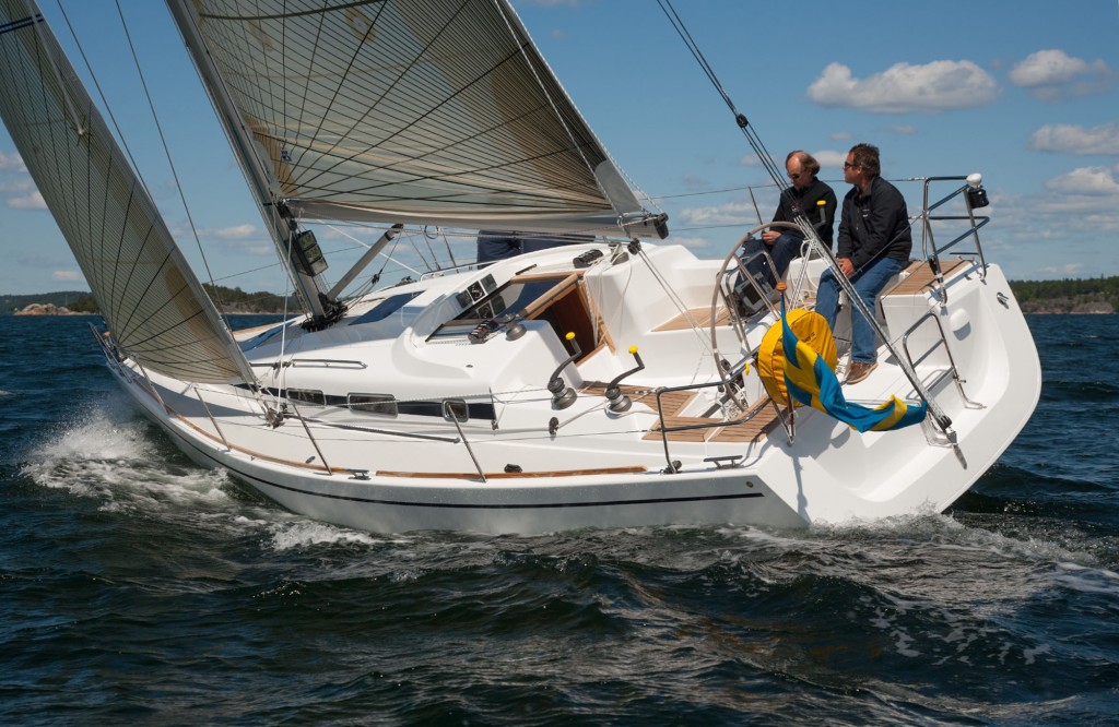Arcona 340 är varvets minsta båt som visas upp i Gustavsberg den 13 och 14 maj. BILD: Arcona Yachts
