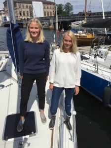 Kusinerna Eva-Stina Forslund och Anna Forslund Lagerstierna är en av tre kvinnliga tvåmansbesättningar i årets Gotland Runt.