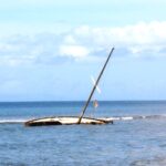 Båten sjönk – och föll i backen